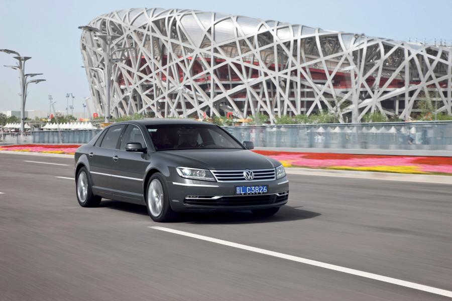  Volkswagen Phaeton 2010 года  (фото 18 из 49)